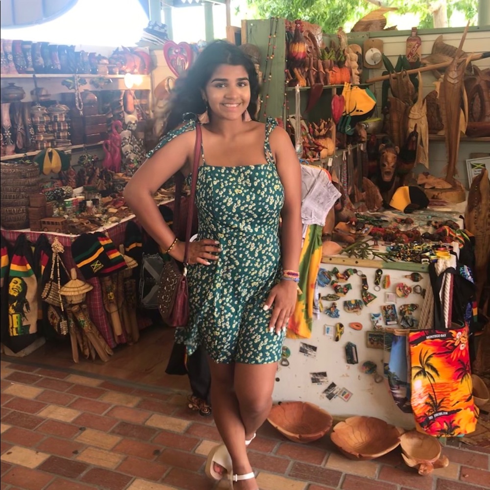 Meet your Posher, Hunza